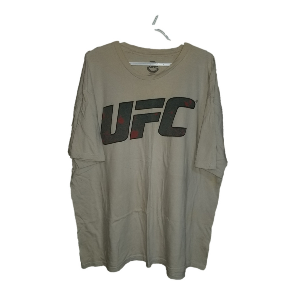 UFC Octagon Blood Splatter Front Graphic Vintage T Shirt Label Reads Size XXL
